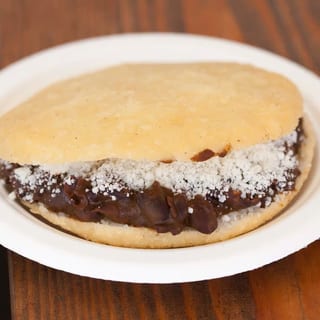 Arepa Domino