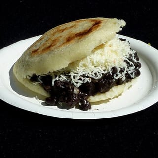 Arepa Domino